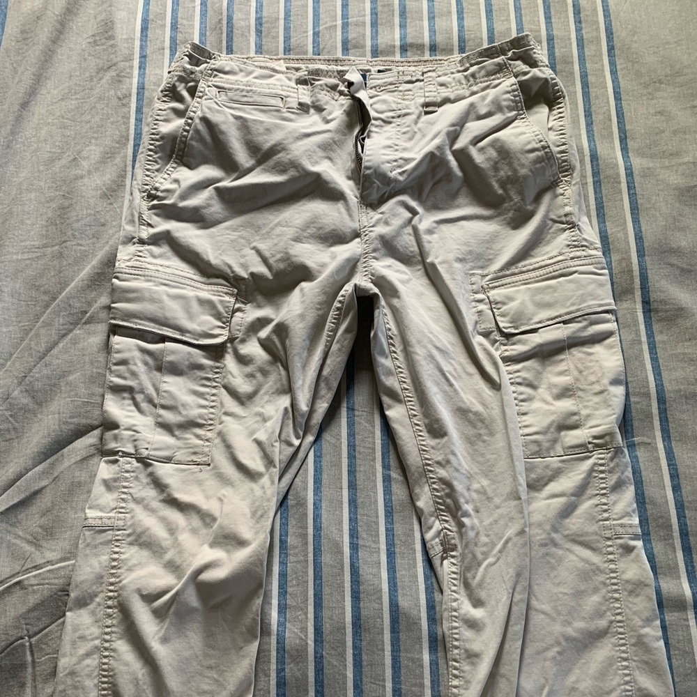 American eagle cargo pants